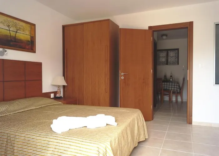 Elina Hotel de apartamente